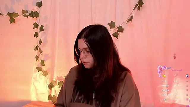 Mey moon online show from March 21, 2025, 4:28 am