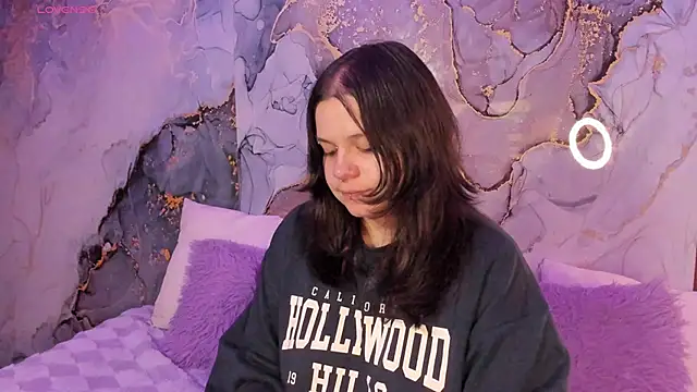 Mey moon online show from February 6, 2026, 3:35 am