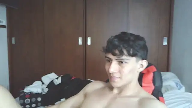 aresholland online show from November 19, 2025, 7:47 pm