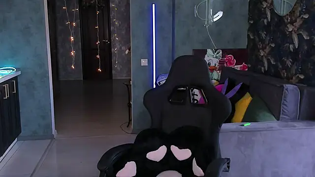 Blckmirrorr online show from April 26, 2026, 10:56 am