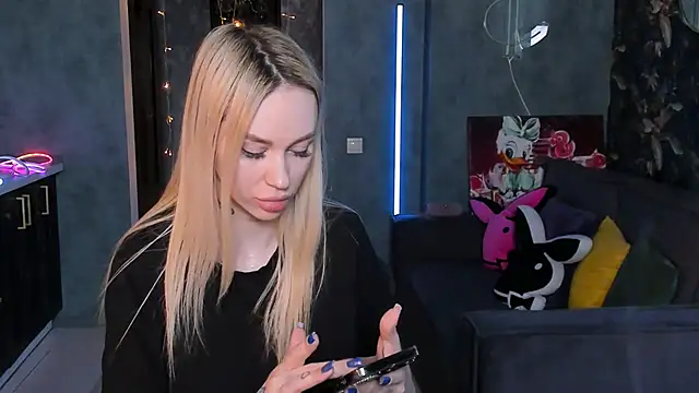 Blckmirrorr online show from February 16, 2026, 2:54 am