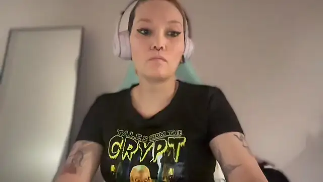 Snapshot of FRRANNKIE chatting on February 10, 2026, 8:08 pm FRRANNKIE online show from February 10, 2026, 8:08 pm