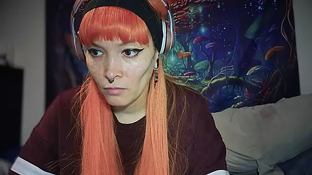 Snapshot of FRRANNKIE chatting on November 14, 2025, 10:24 pm FRRANNKIE online show from November 14, 2025, 10:24 pm