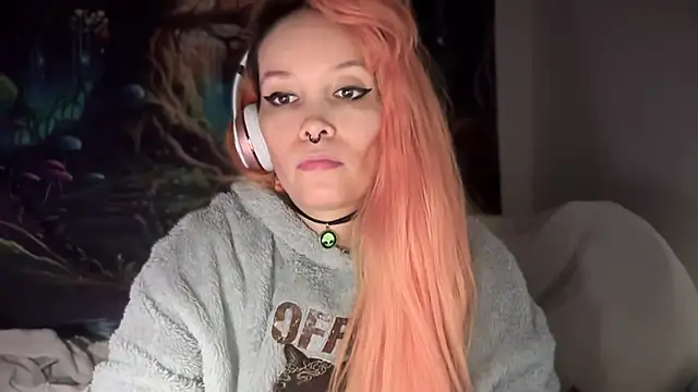 Snapshot of FRRANNKIE chatting on January 15, 2026, 1:03 pm FRRANNKIE online show from January 15, 2026, 1:03 pm