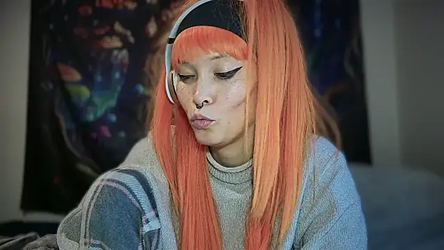 Snapshot of FRRANNKIE chatting on November 13, 2025, 9:30 pm FRRANNKIE online show from November 13, 2025, 9:30 pm