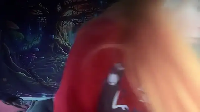 Snapshot of FRRANNKIE chatting on December 21, 2025, 2:19 pm FRRANNKIE online show from December 21, 2025, 2:19 pm