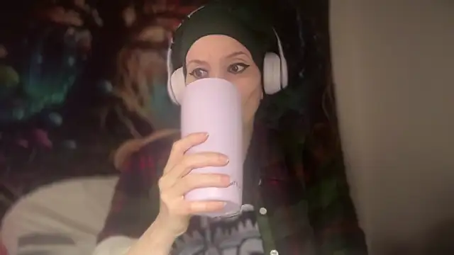 FRRANNKIE online show from March 15, 2026, 6:53 am