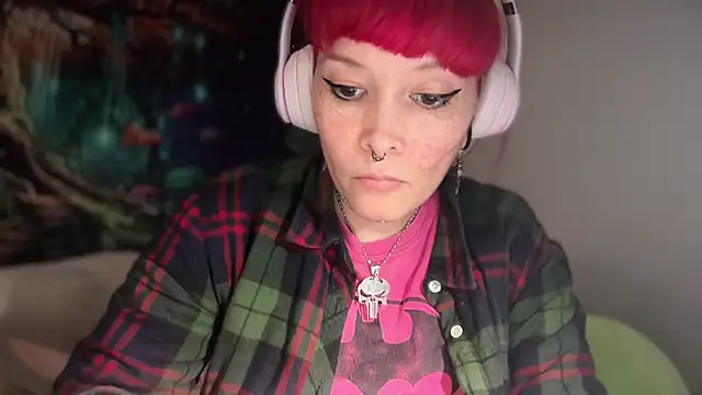 Snapshot of FRRANNKIE chatting on May 30, 2026, 10:37 pm FRRANNKIE online show from May 30, 2026, 10:37 pm