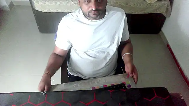 rentarob online show from March 29, 2026, 7:04 pm