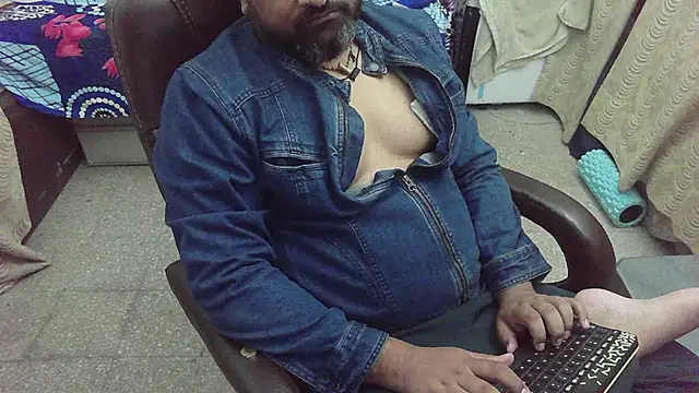 rentarob online show from November 19, 2025, 5:24 pm