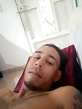 Snapshot of Williamjamess95 chatting on January 3, 2025, 2:10 am Williamjamess95 online show from January 3, 2025, 2:10 am