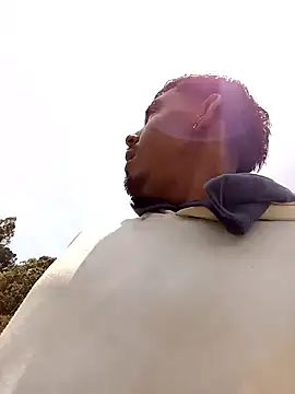 Snapshot of Williamjamess95 chatting on September 25, 2025, 3:29 pm Williamjamess95 online show from September 25, 2025, 3:29 pm