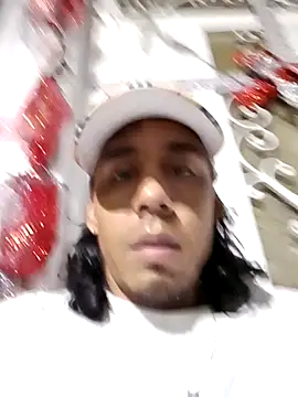 Snapshot of Williamjamess95 chatting on January 9, 2025, 4:30 am Williamjamess95 online show from January 9, 2025, 4:30 am