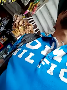 Snapshot of Williamjamess95 chatting on September 15, 2025, 2:17 pm Williamjamess95 online show from September 15, 2025, 2:17 pm