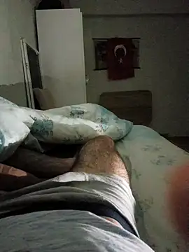 takonundicki1 online show from February 6, 2025, 6:18 am