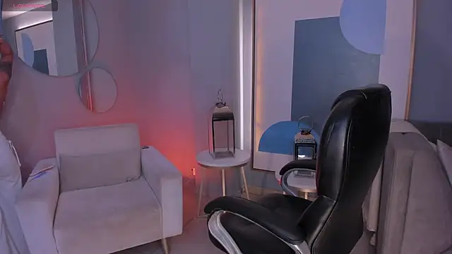 Snapshot of DannaCruz chatting on November 15, 2025, 7:29 pm DannaCruz online show from November 15, 2025, 7:29 pm