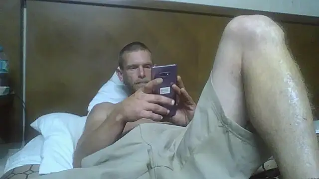 Snapshot of daddytim0 chatting on April 23, 2026, 12:51 pm daddytim0 online show from April 23, 2026, 12:51 pm