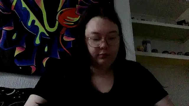 Snapshot of Sexycurvyemilyy chatting on February 3, 2026, 2:00 pm Sexycurvyemilyy online show from February 3, 2026, 2:00 pm