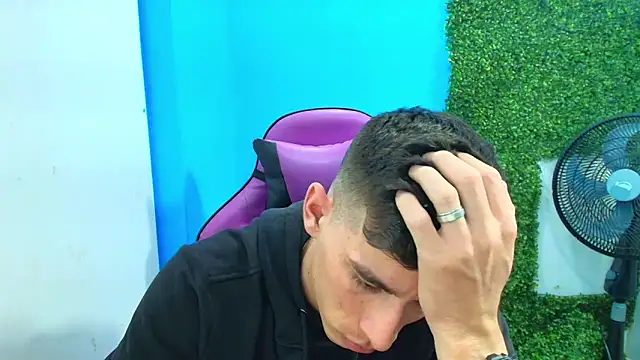 DEIBY BABY online show from January 28, 2025, 4:08 am