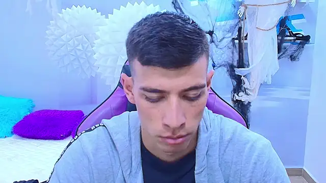 DEIBY BABY online show from October 30, 2025, 9:22 pm