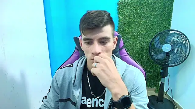 DEIBY BABY online show from February 6, 2025, 3:06 am