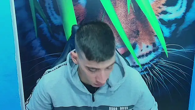 DEIBY BABY online show from September 30, 2025, 7:42 pm