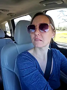 SkyelarSommer online show from February 23, 2026, 2:39 pm