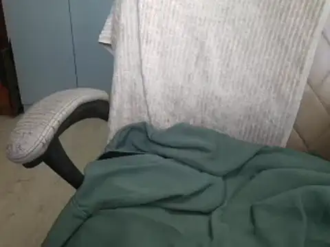 hunkcool149 online show from December 11, 2024, 5:10 am