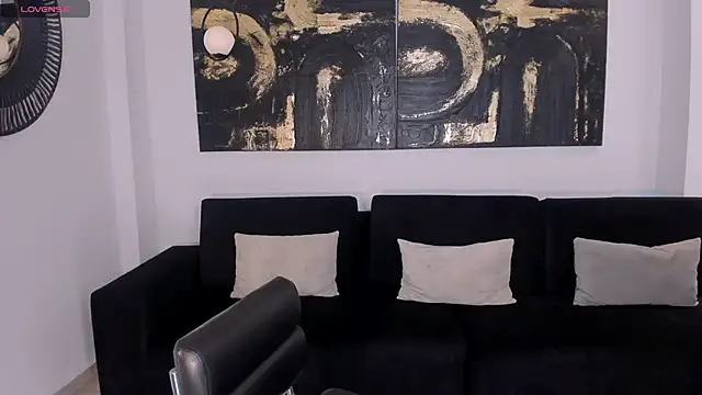 SunnyRivers online show from November 28, 2025, 4:40 pm