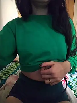 LissaThompsom online show from November 7, 2025, 2:32 pm