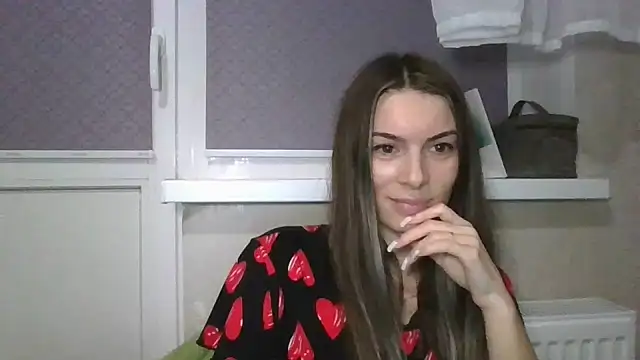 Snapshot of Carol-Rose chatting on December 3, 2024, 9:28 pm Carol-Rose online show from December 3, 2024, 9:28 pm