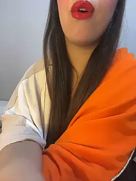 Mayacrayzi online show from February 5, 2025, 3:31 pm