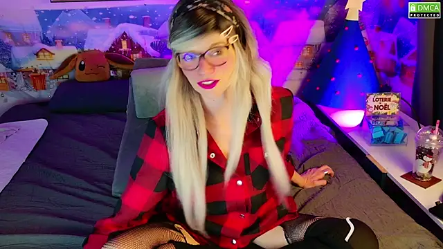 Kittychatte online show from December 4, 2025, 8:52 pm