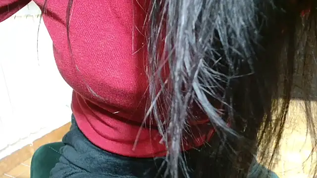 patatinahot87 online show from March 18, 2026, 4:41 pm