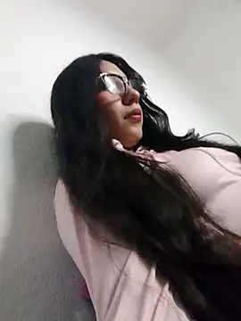 Umaru uwu online show from November 16, 2025, 7:24 am