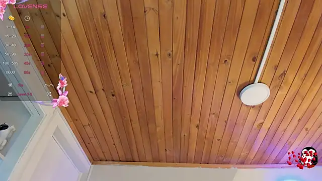 cristal  hot 1 online show from September 12, 2025, 5:18 am