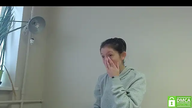 Sophi Cute online show from November 6, 2025, 12:31 pm