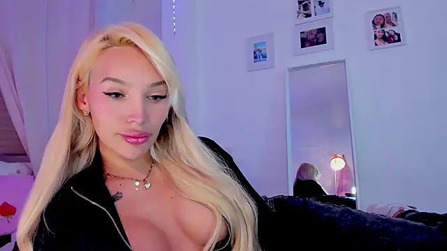  viioletweekend  online show from January 31, 2026, 8:51 pm