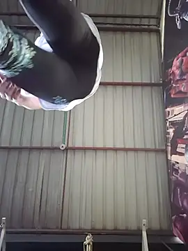 Snapshot of Sam_Sara chatting on February 23, 2026, 5:46 pm Sam Sara online show from February 23, 2026, 5:46 pm