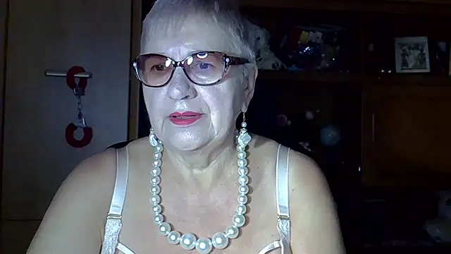 Snapshot of SweetCherry27 chatting on October 1, 2025, 4:39 am SweetCherry27 online show from October 1, 2025, 4:39 am