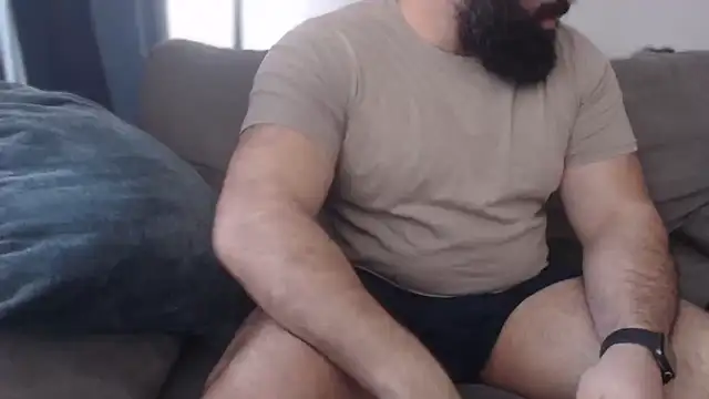 hugemachohandsome online show from March 10, 2026, 7:56 am