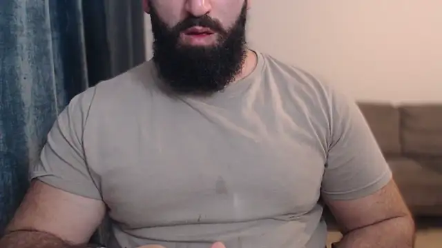 hugemachohandsome online show from November 11, 2025, 9:42 pm