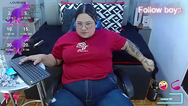 evelin zaens online show from December 22, 2025, 4:34 am