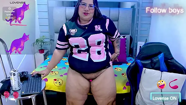 Snapshot of evelin_zaens chatting on February 4, 2026, 4:18 am evelin zaens online show from February 4, 2026, 4:18 am