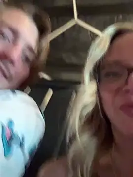 MessyNastyQueen online show from March 19, 2025, 9:16 pm