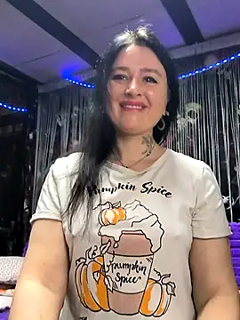 KikiXRed online show from April 1, 2026, 4:36 am