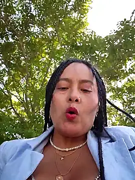 bellapaty online show from May 25, 2026, 2:27 pm