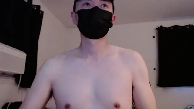 twbobo00715 online show from October 31, 2025, 9:22 pm