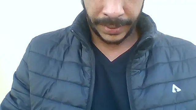 MachoScorpionCaralho online show from August 5, 2026, 6:13 pm