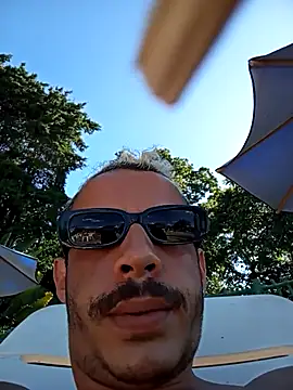 MachoScorpionCaralho online show from February 15, 2025, 6:44 pm